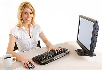 Mulher De Neg�cios De Sorriso Que Trabalha Em Seu Computador Imagem de Stock - Imagem: 4602121